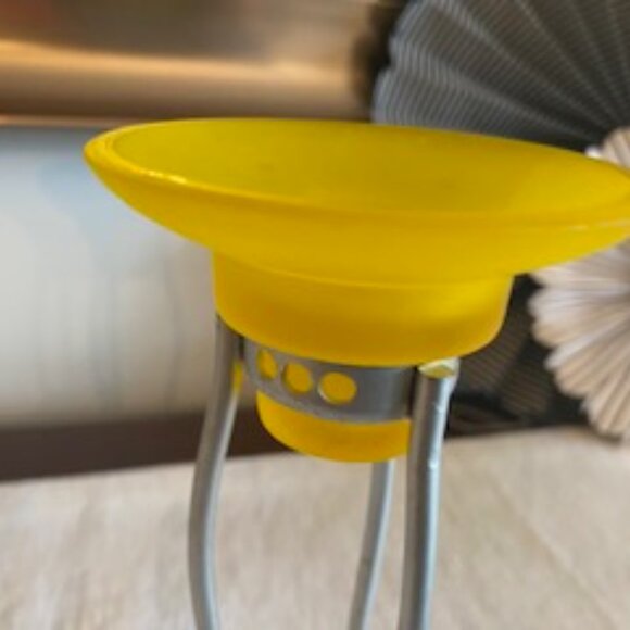 EUC Festive Glass Candle Holders set of 2 - Picture 3 of 4